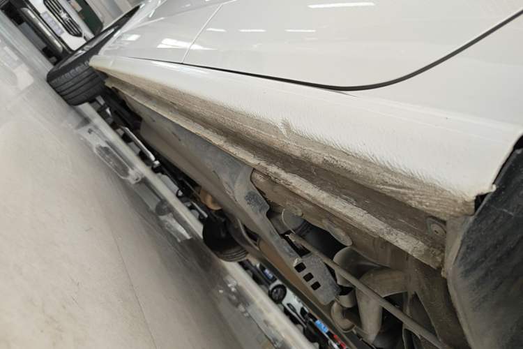 Used Volkswagen Polo 2014 1.4L Manual Fashion Edition Left Side Sill