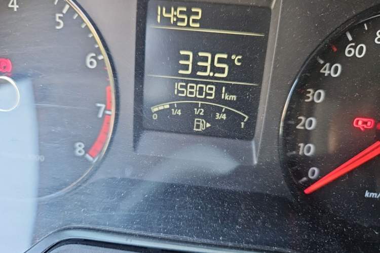 Used Volkswagen Polo 2014 1.4L Manual Fashion Edition Odometer Close Up