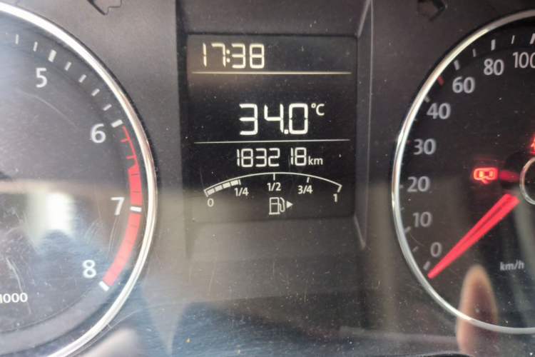 Used Volkswagen Polo 2014 1.4L Manual Comfort Edition Odometer Close Up