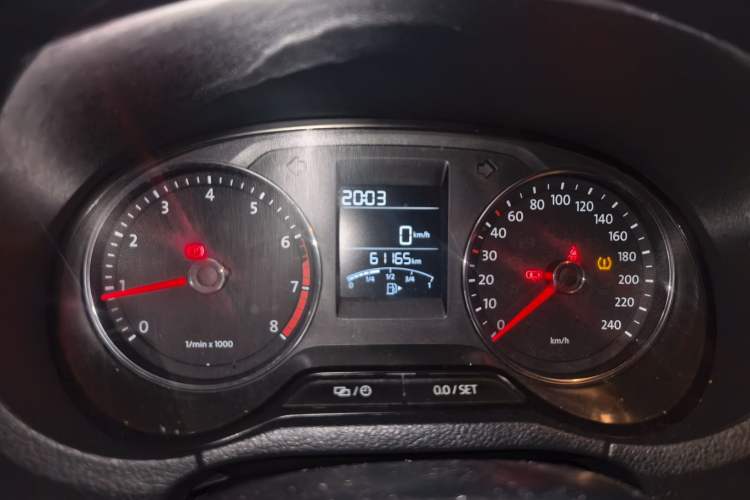 Used Volkswagen Polo 2014 1.6L Manual Comfort Edition Odometer Close Up