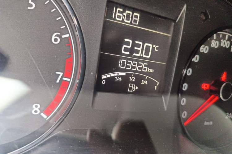 Used Volkswagen Polo 2014 1.4L Manual Fashion Edition Odometer Close Up