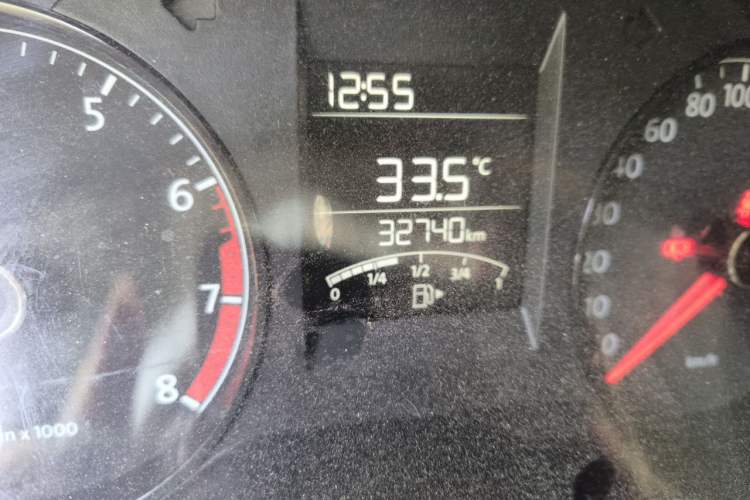 Used Volkswagen Polo 2014 1.4L Manual Fashion Edition Odometer Close Up