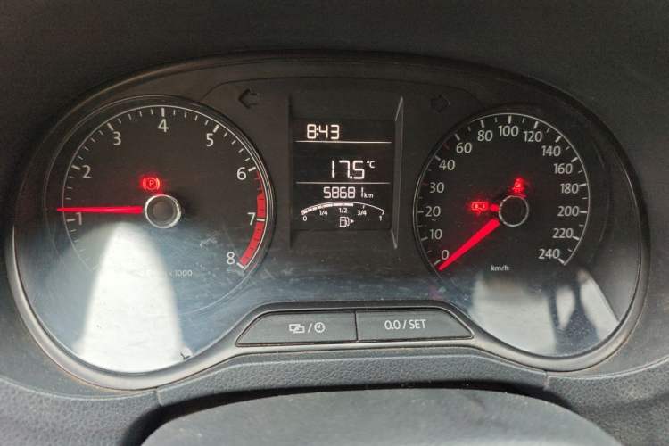 Used Volkswagen Polo 2014 1.4L Manual Fashion Edition Odometer Close Up