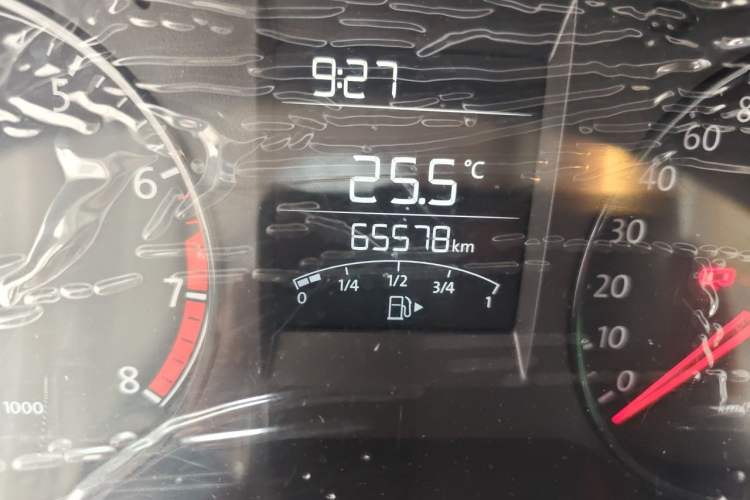 Used Volkswagen Polo 2014 1.4L Manual Fashion Edition Odometer Close Up