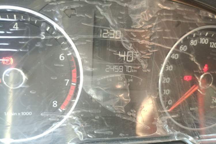Used Volkswagen Polo 2014 1.6L Manual Comfort Edition Odometer Close Up