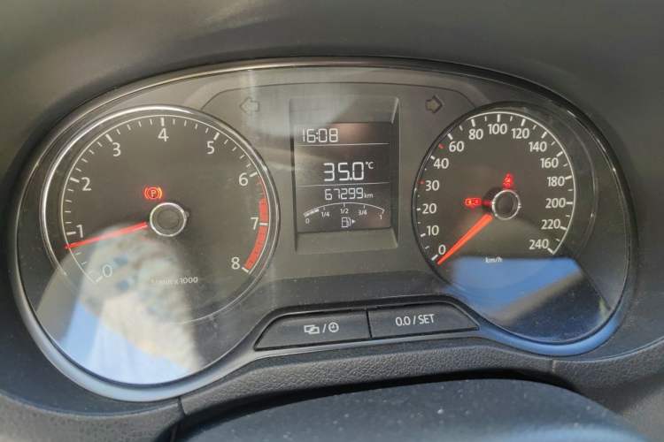 Used Volkswagen Polo 2014 1.4L Manual Fashion Edition Odometer Close Up