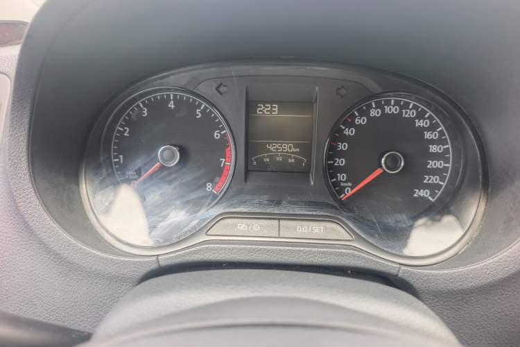 Used Volkswagen Polo 2014 1.4L Manual Fashion Edition Odometer Close Up