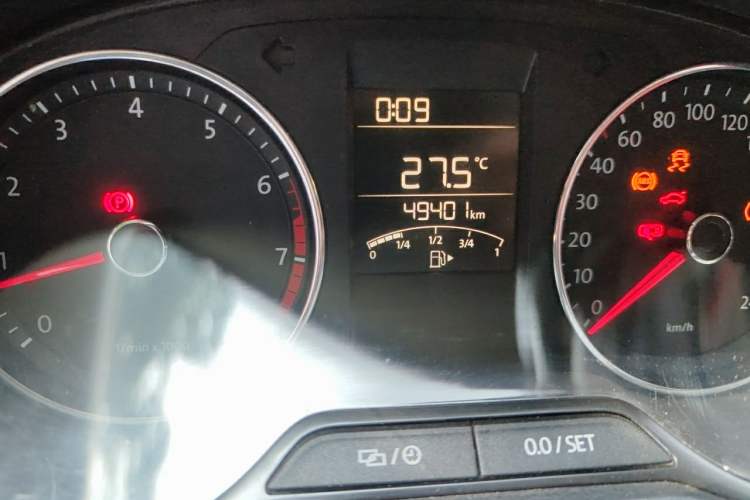 Used Volkswagen Polo 2014 1.6L Manual Comfort Edition Odometer Close Up