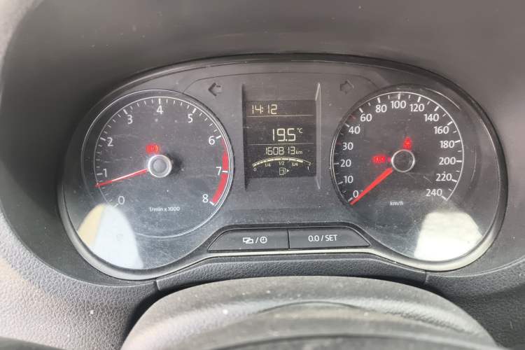 Used Volkswagen Polo 2014 1.4L Manual Fashion Edition Odometer Close Up
