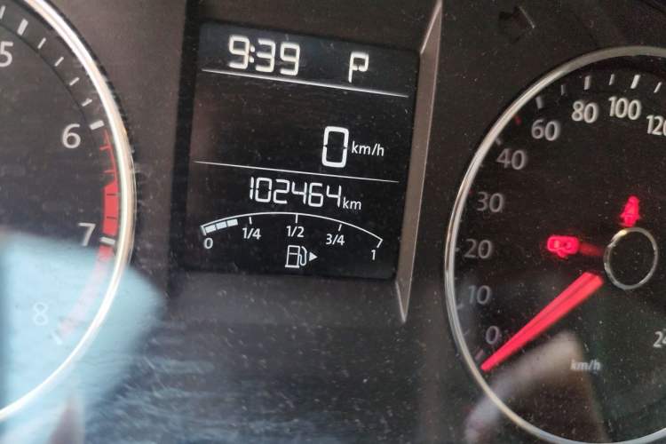 Used Volkswagen Polo 2014 1.6L Automatic Comfort Edition Odometer Close Up