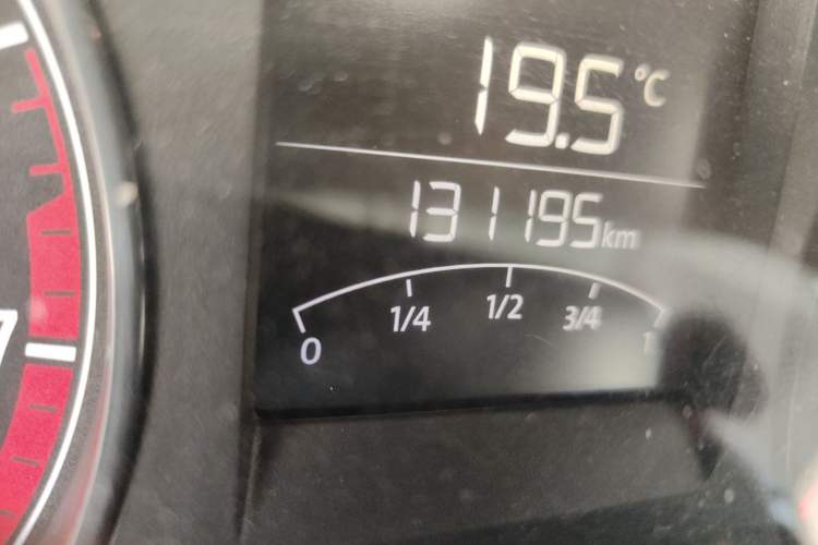 Used Volkswagen Polo 2014 1.4L Manual Fashion Edition Odometer Close Up