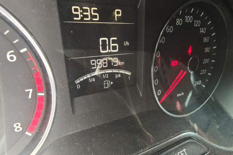 Used Volkswagen Polo 2014 1.6L Automatic Comfort Edition Odometer Close Up