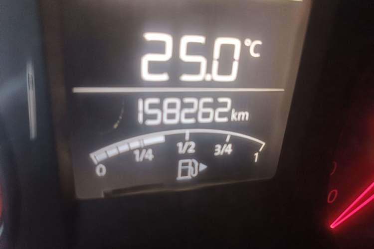 Used Volkswagen Polo 2014 1.4L Manual Fashion Edition Odometer Close Up