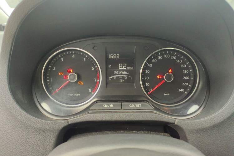 Used Volkswagen Polo 2014 1.6L Manual Comfort Edition Odometer Close Up