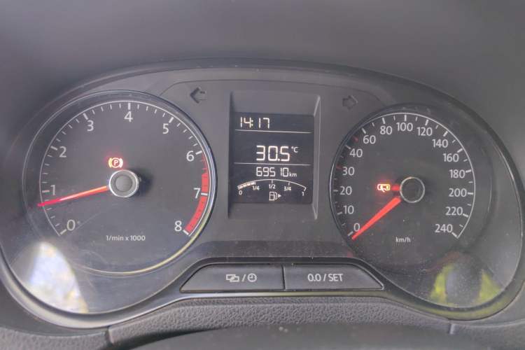 Used Volkswagen Polo 2014 1.4L Manual Fashion Edition Odometer Close Up