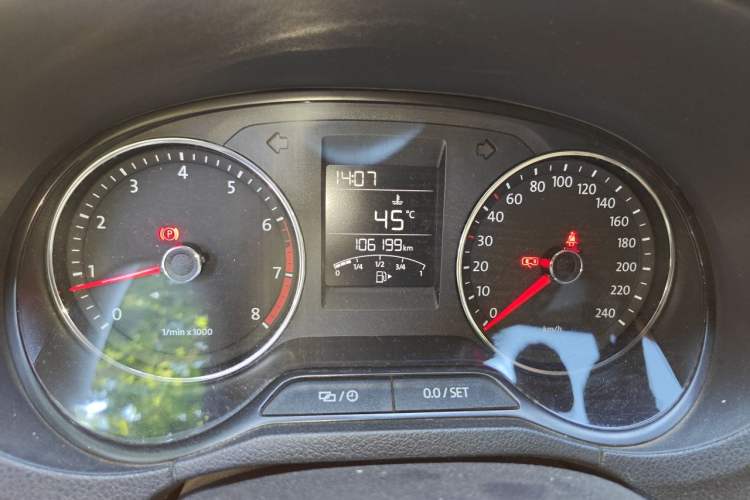 Used Volkswagen Polo 2014 1.6L Manual Comfort Edition Odometer Close Up