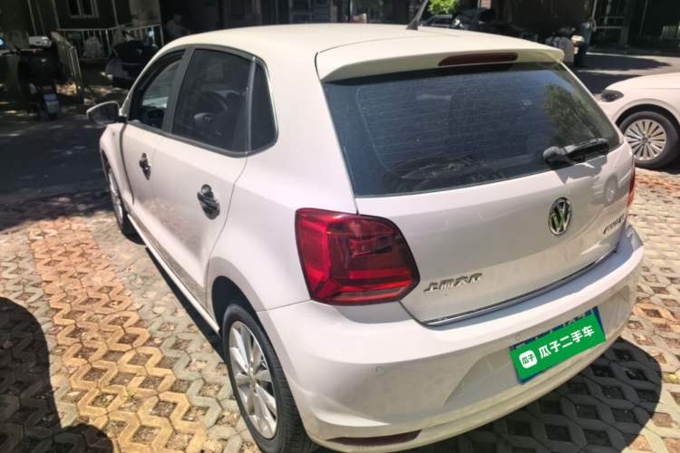 Used Volkswagen Polo 2014 1.6L Automatic Luxury Edition Rear Left 45 Deg