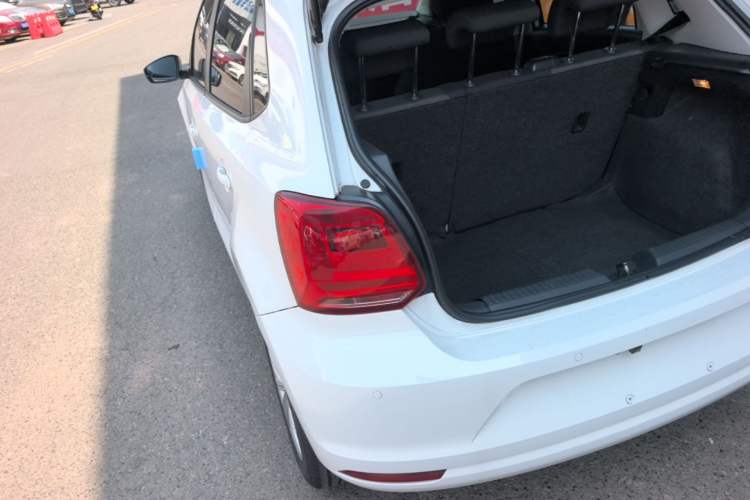 Used Volkswagen Polo 2014 1.6L Automatic Comfort Edition Rear Left 45 Deg