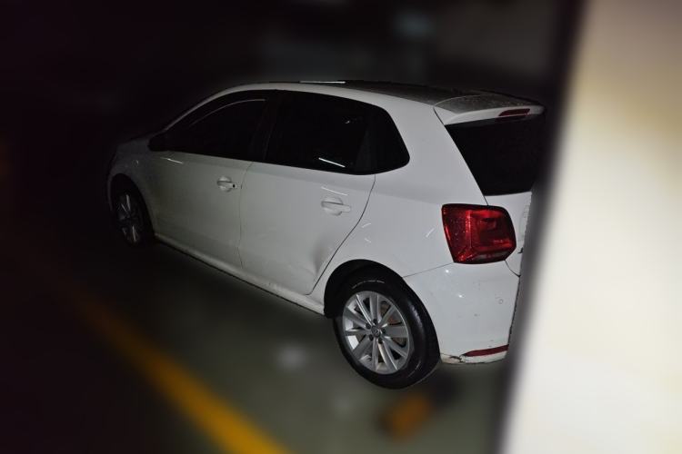 Used Volkswagen Polo 2014 1.6L Automatic Comfort Edition Rear Left 45 Deg