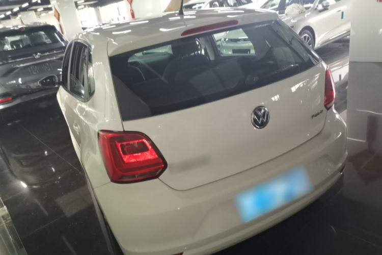 Used Volkswagen Polo 2014 1.4L Manual Fashion Edition Rear Left 45 Deg