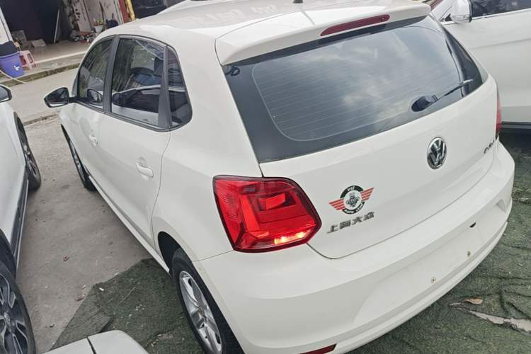 Used Volkswagen Polo 2014 1.4L Manual Fashion Edition Rear Left 45 Deg