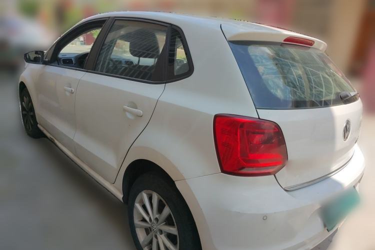 Used Volkswagen Polo 2014 1.6L Automatic Luxury Edition Rear Left 45 Deg