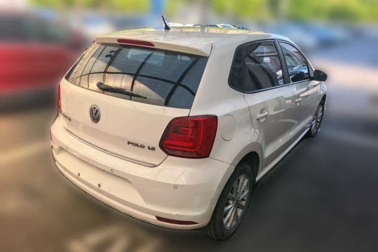 Used Volkswagen Polo 2014 1.6L Automatic Luxury Edition Rear Right 45 Deg