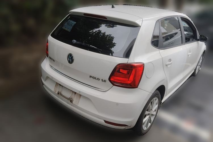 Used Volkswagen Polo 2014 1.6L Automatic Luxury Edition Rear Right 45 Deg