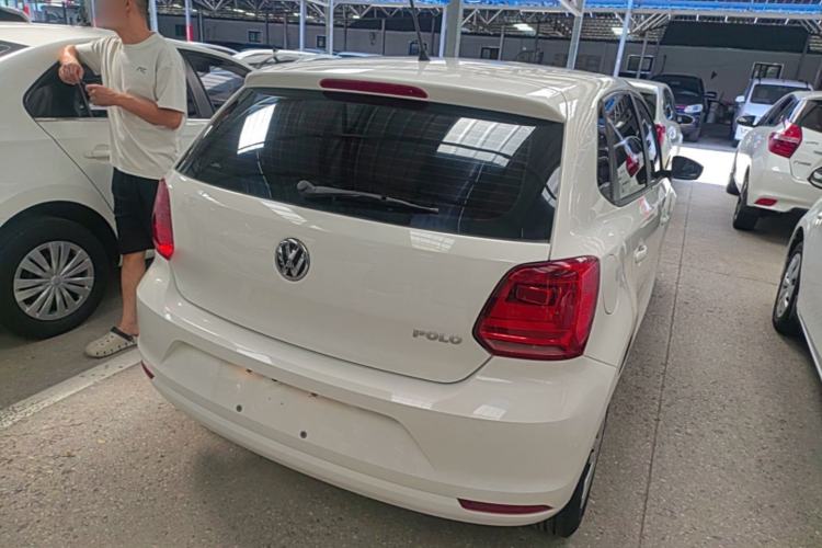 Used Volkswagen Polo 2014 1.4L Manual Fashion Edition Rear Right 45 Deg