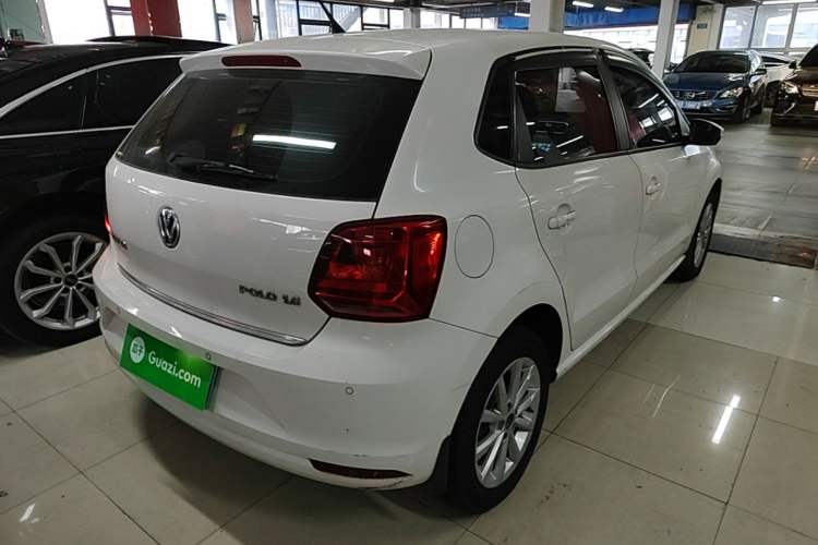 Used Volkswagen Polo 2014 1.6L Automatic Luxury Edition Rear Right 45 Deg