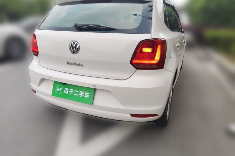 Used Volkswagen Polo 2014 1.4L Automatic Comfort Edition Rear Right 45 Deg