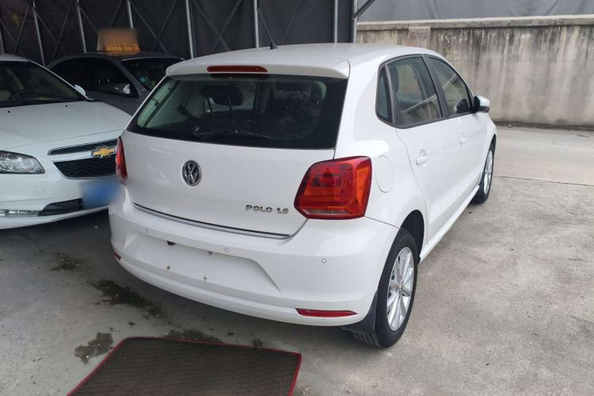 Used Volkswagen Polo 2014 1.6L Automatic Luxury Edition Rear Right 45 Deg