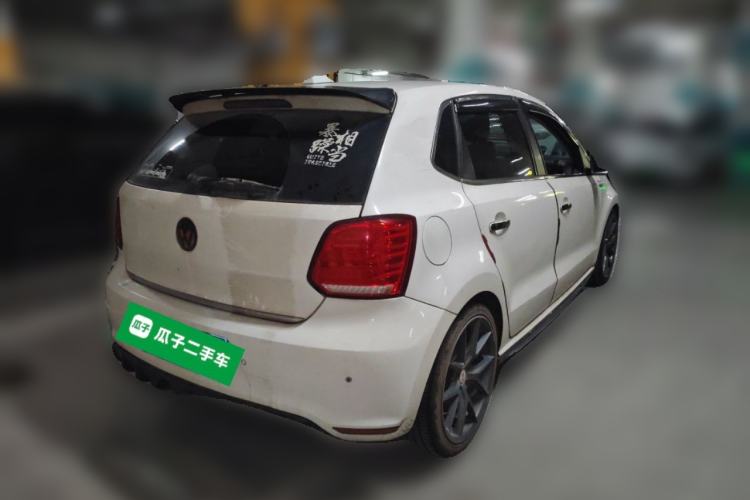 Used Volkswagen Polo 2014 1.6L Automatic Luxury Edition Rear Right 45 Deg