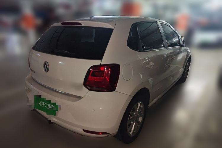 Used Volkswagen Polo 2014 1.6L Automatic Luxury Edition Rear Right 45 Deg