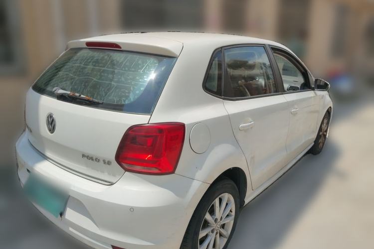 Used Volkswagen Polo 2014 1.6L Automatic Luxury Edition Rear Right 45 Deg