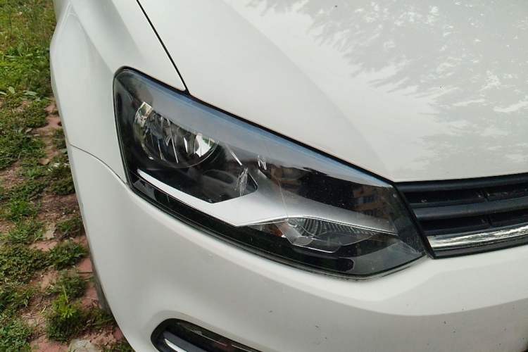 Used Volkswagen Polo 2014 1.4L Manual Fashion Edition Right Front Headlight
