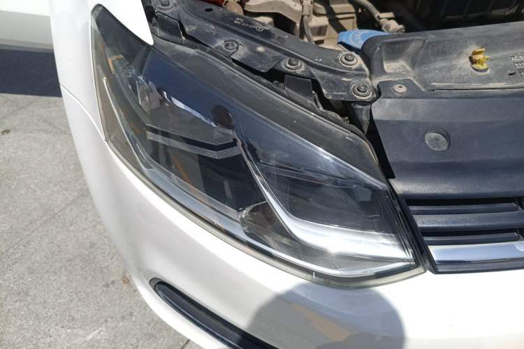 Used Volkswagen Polo 2014 1.6L Manual Comfort Edition Right Front Headlight