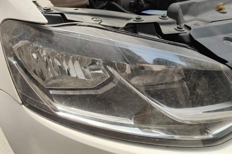 Used Volkswagen Polo 2014 1.6L Automatic Comfort Edition Right Front Headlight