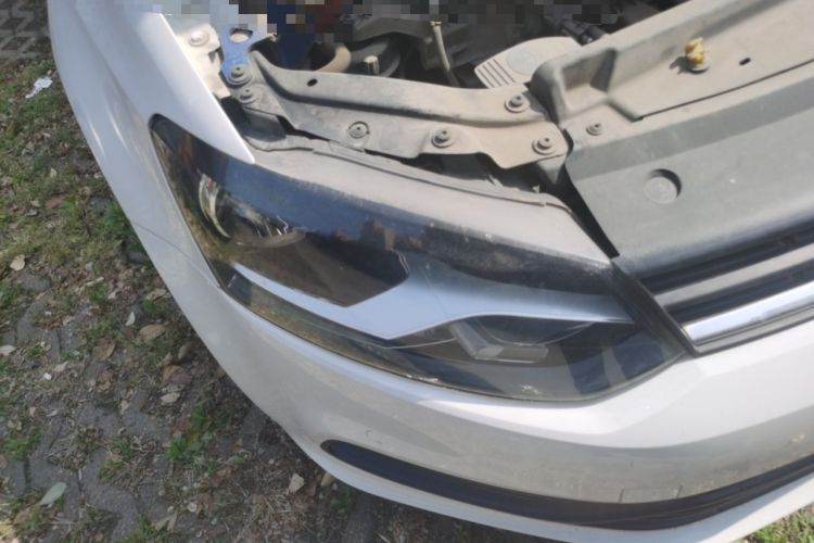 Used Volkswagen Polo 2014 1.4L Manual Fashion Edition Right Front Headlight