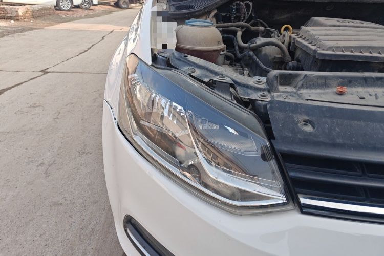 Used Volkswagen Polo 2014 1.4L Automatic Comfort Edition Right Front Headlight
