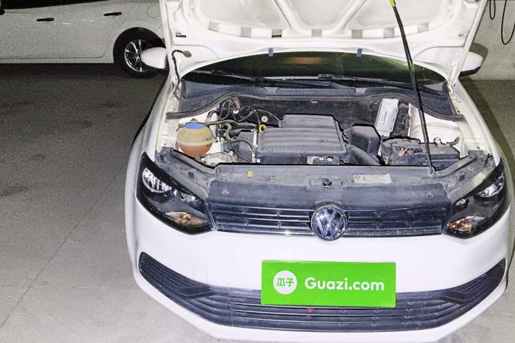 Used Volkswagen Polo 2014 1.4L Manual Fashion Edition Right Front Headlight