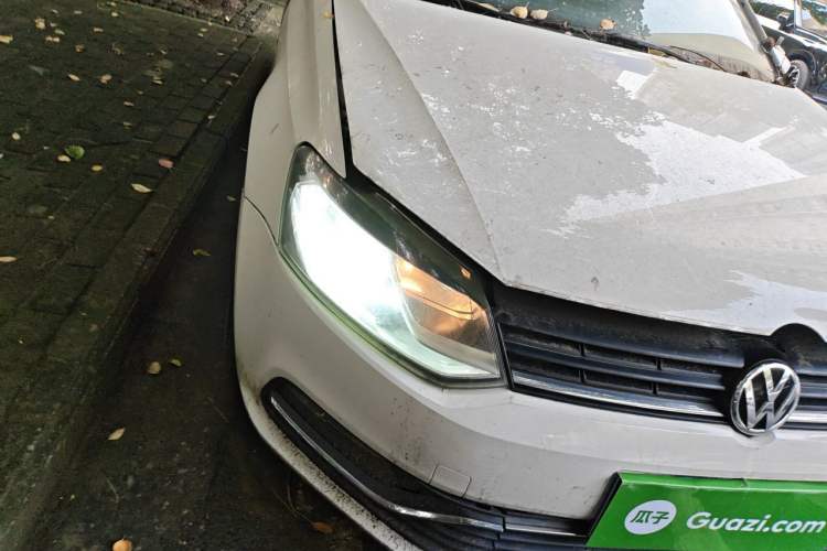 Used Volkswagen Polo 2014 1.6L Automatic Comfort Edition Right Front Headlight