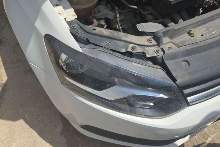 Used Volkswagen Polo 2014 1.4L Manual Fashion Edition Right Front Headlight