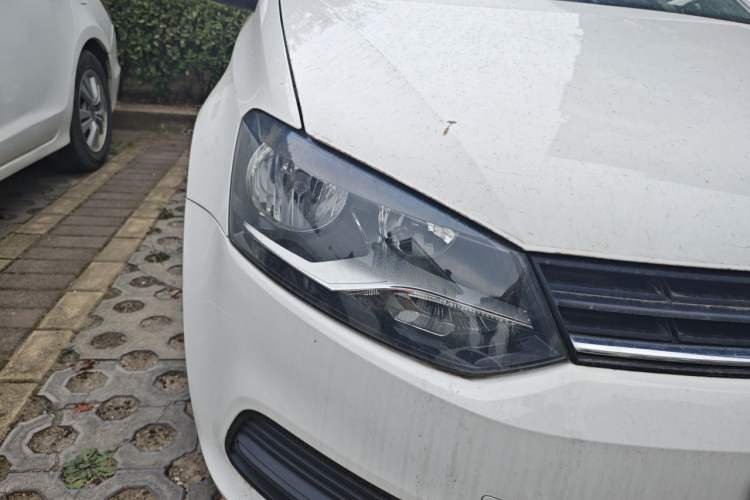 Used Volkswagen Polo 2014 1.4L Manual Fashion Edition Right Front Headlight