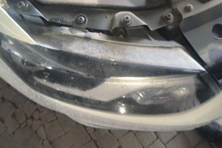 Used Volkswagen Polo 2014 1.4L Manual Fashion Edition Right Front Headlight