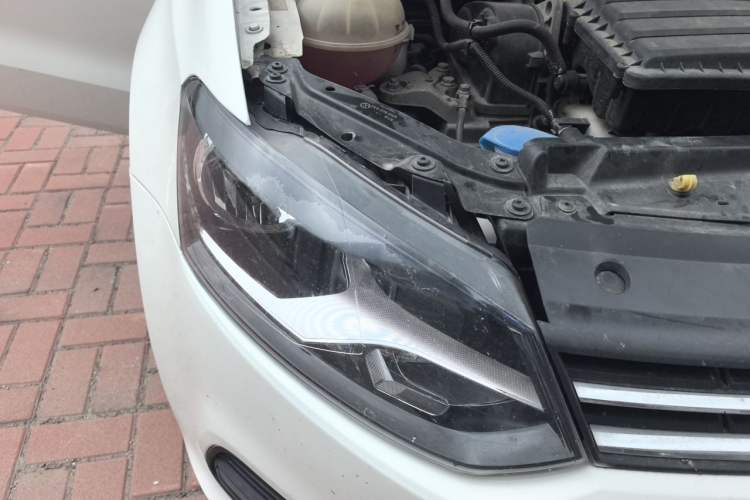 Used Volkswagen Polo 2014 1.4L Manual Fashion Edition Right Front Headlight
