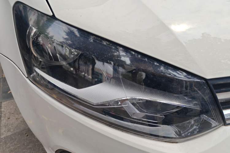 Used Volkswagen Polo 2014 1.4L Manual Fashion Edition Right Front Headlight