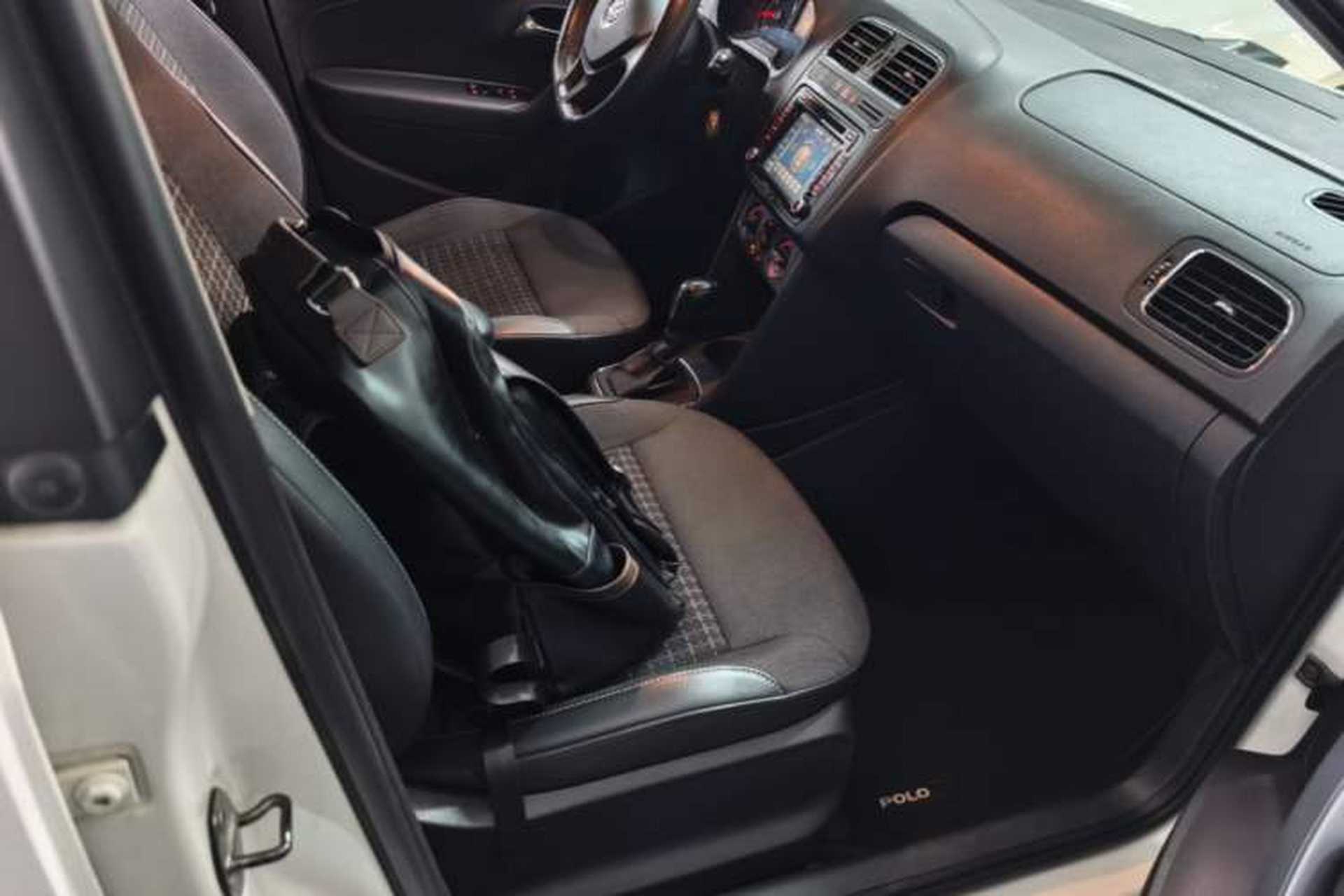 Used Volkswagen Polo 2014 1.6L Automatic Comfort Edition Right Front Seat