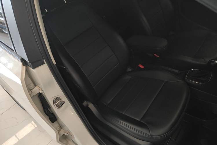 Used Volkswagen Polo 2014 1.4L Automatic Comfort Edition Right Front Seat