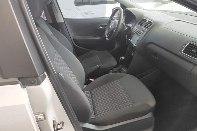 Used Volkswagen Polo 2014 1.4L Automatic Comfort Edition Right Front Seat